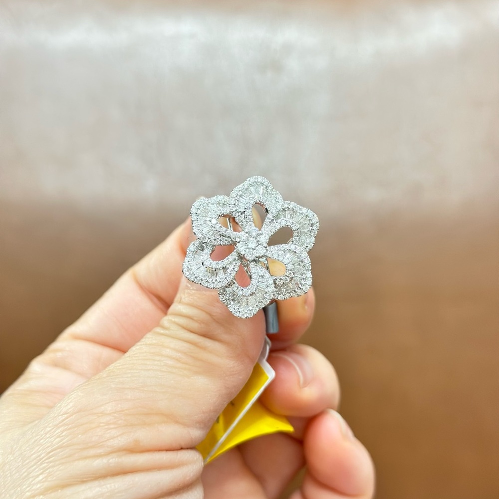 New Ring real white gold 18k
